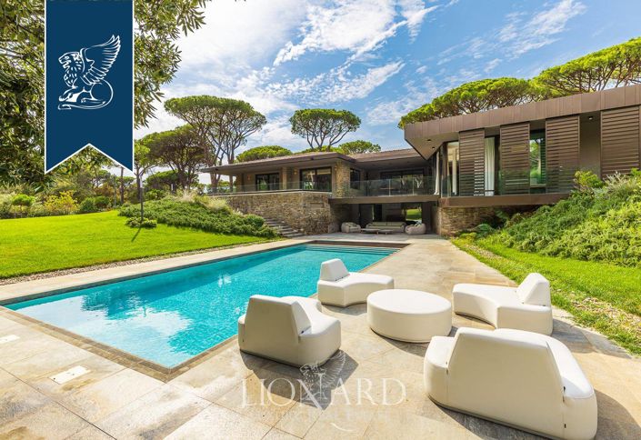 Image No.1-4 Bed Villa for sale