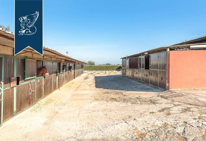 Image No.26-8 Bed Farmhouse for sale