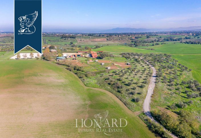 Image No.35-8 Bed Farmhouse for sale