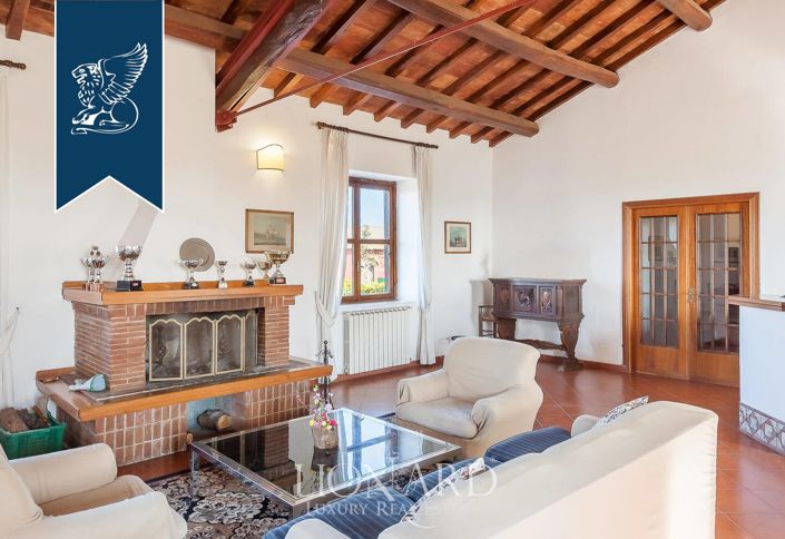 Image No.41-8 Bed Farmhouse for sale