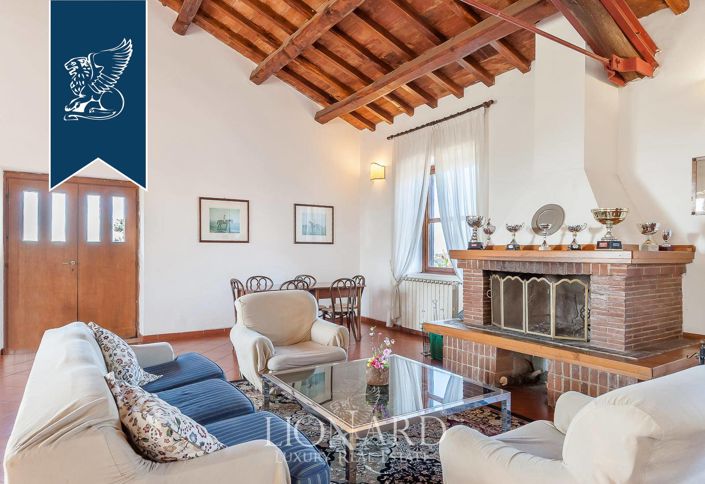 Image No.42-8 Bed Farmhouse for sale