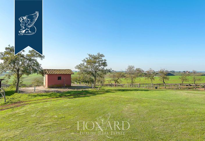 Image No.8-8 Bed Farmhouse for sale