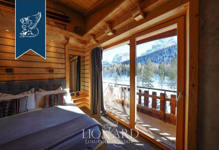 Image No.14-14 Bed Hotel for sale