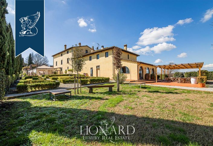 Image No.5-12 Bed Villa for sale