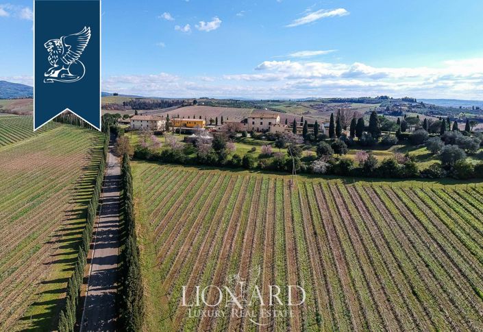 Image No.53-12 Bed Villa for sale