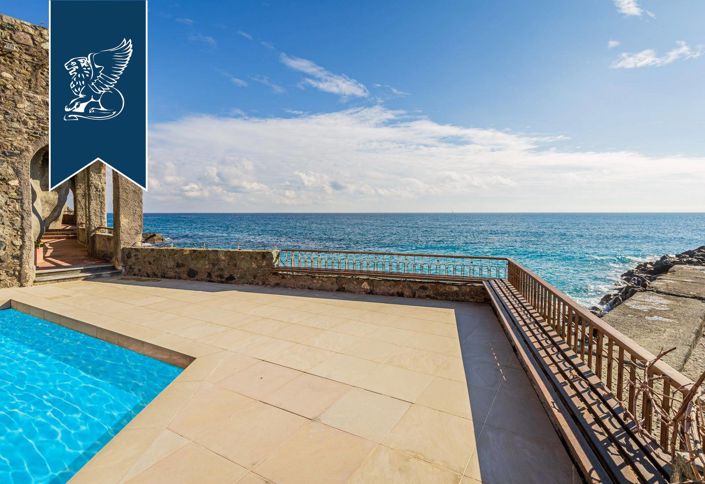 Image No.4-8 Bed Villa for sale