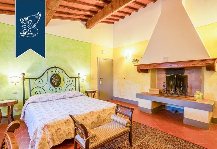 Image No.11-19 Bed Farmhouse for sale