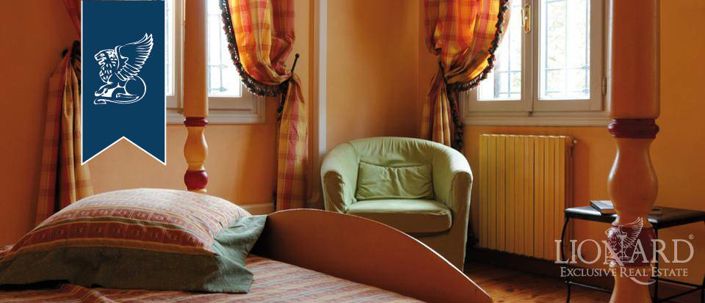 Image No.24-10 Bed Villa for sale