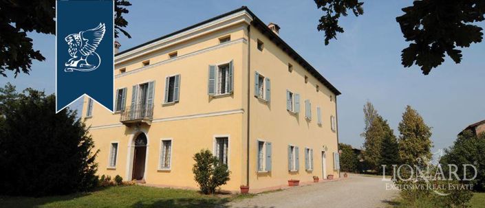 Image No.5-10 Bed Villa for sale