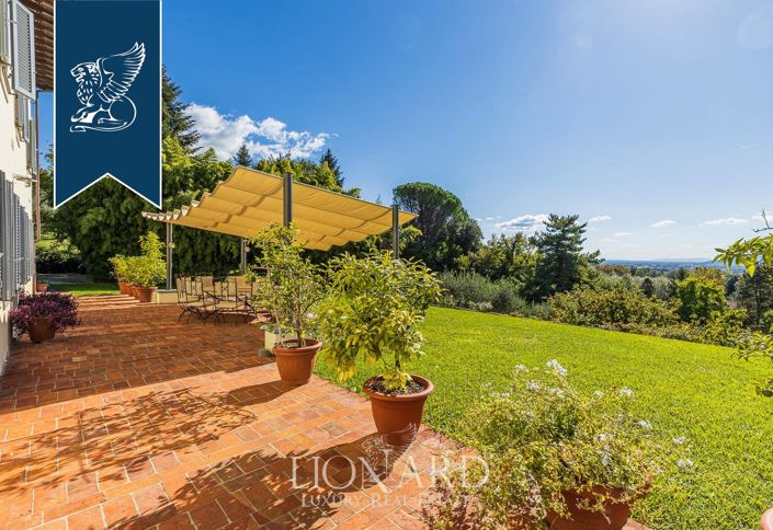 Image No.13-8 Bed Villa for sale