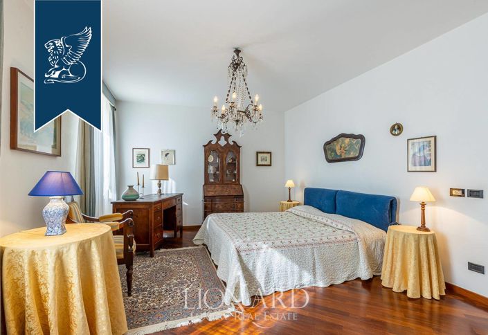 Image No.47-8 Bed Villa for sale