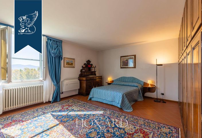 Image No.49-8 Bed Villa for sale