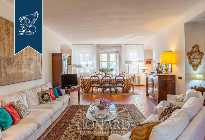 Image No.59-8 Bed Villa for sale