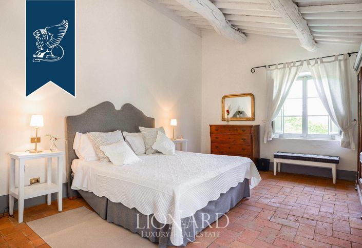 Image No.15-15 Bed Villa for sale