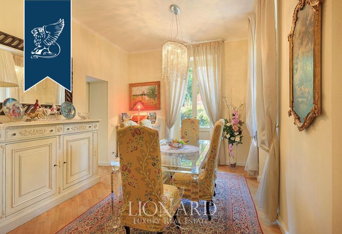 Image No.39-8 Bed Villa for sale