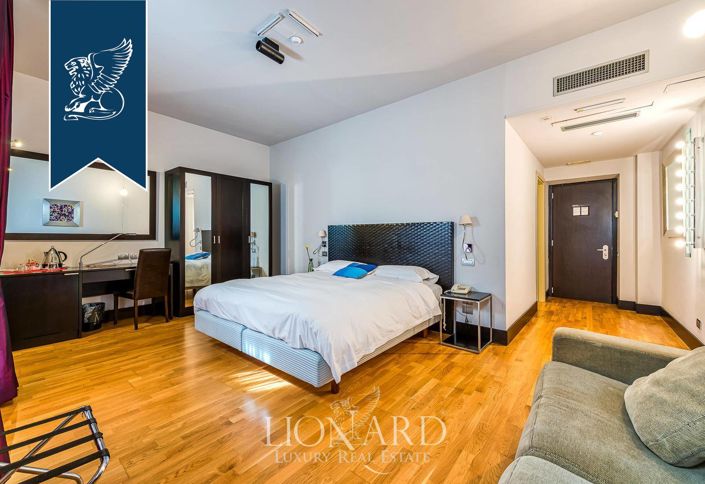 Image No.16-12 Bed Hotel for sale