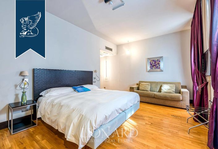 Image No.17-12 Bed Hotel for sale