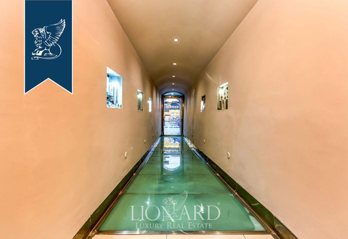 Image No.18-12 Bed Hotel for sale