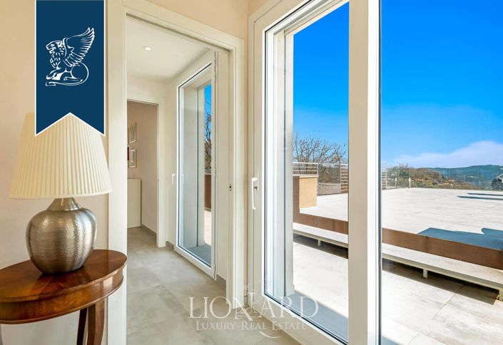 Image No.24-3 Bed Villa for sale