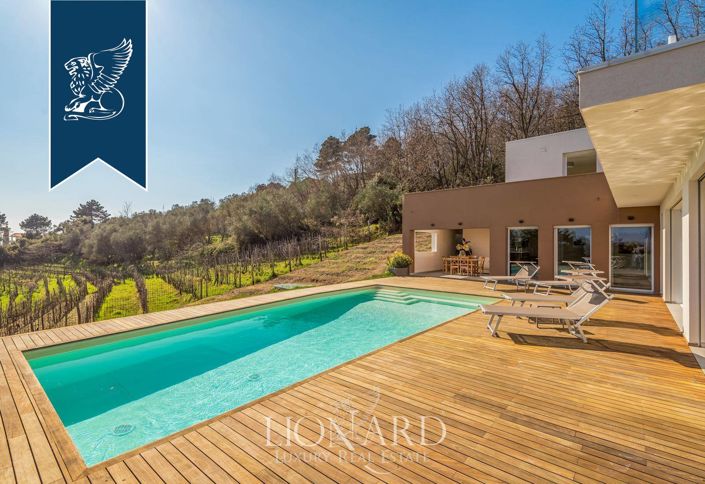 Image No.9-3 Bed Villa for sale