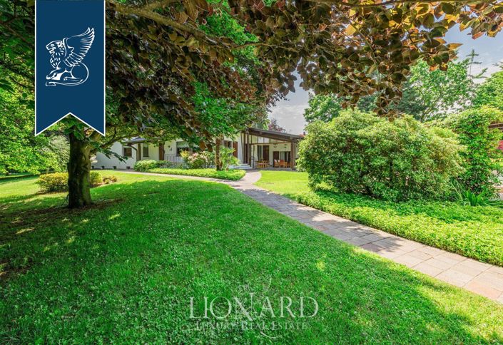 Image No.15-5 Bed Villa for sale