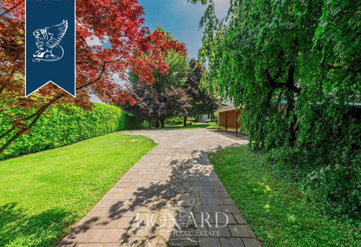 Image No.17-5 Bed Villa for sale