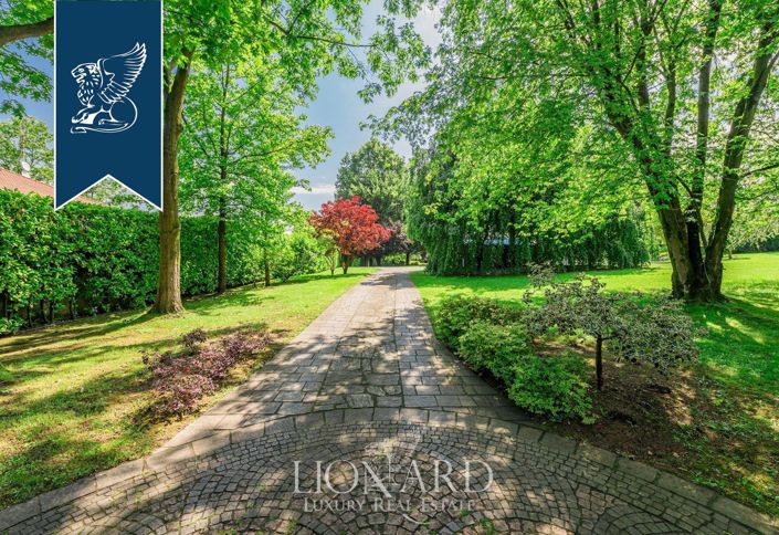 Image No.18-5 Bed Villa for sale