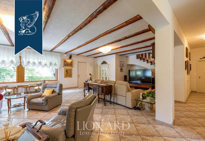 Image No.22-5 Bed Villa for sale