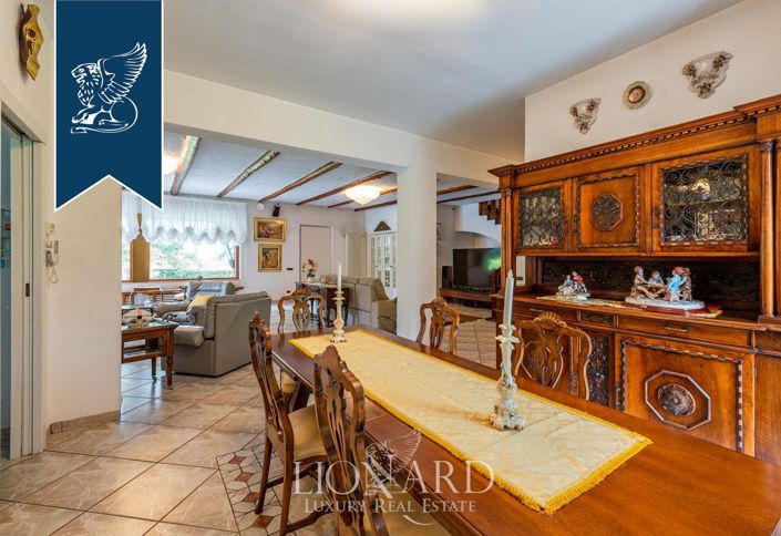 Image No.27-5 Bed Villa for sale