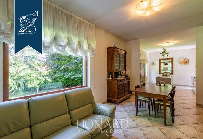 Image No.28-5 Bed Villa for sale