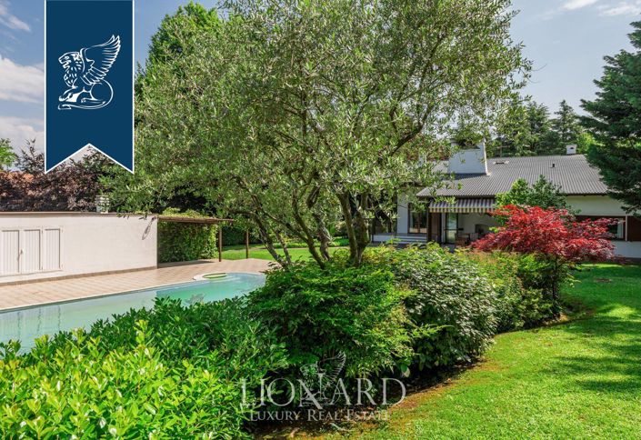 Image No.5-5 Bed Villa for sale