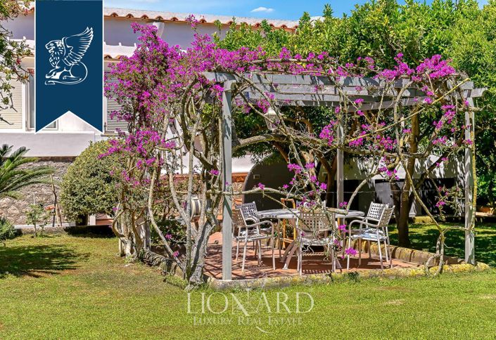 Image No.4-4 Bed Villa for sale