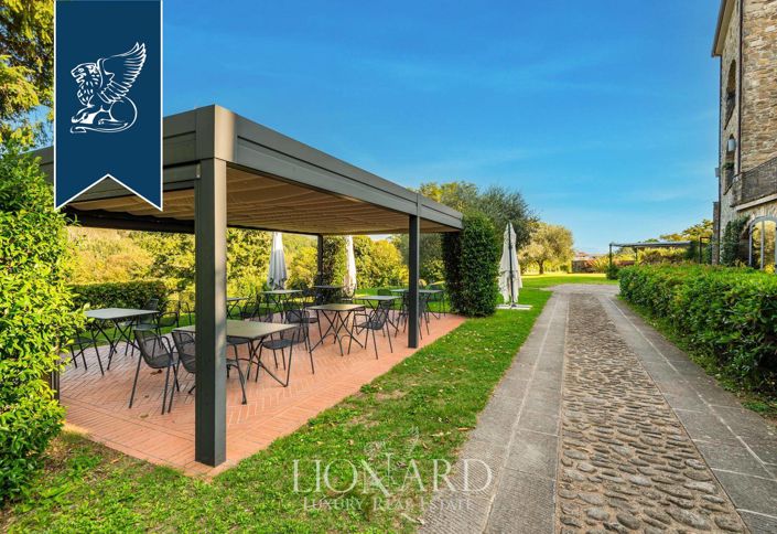 Image No.12-26 Bed Hotel for sale