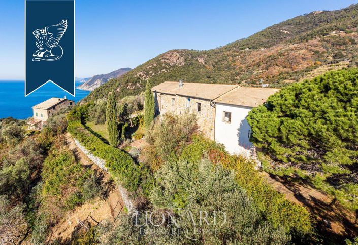 Image No.2-4 Bed Villa for sale