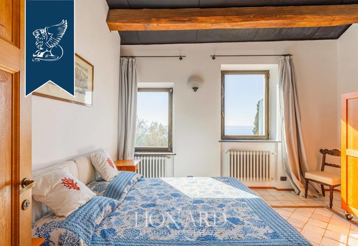 Image No.56-4 Bed Villa for sale