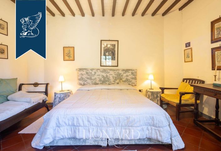 Image No.12-14 Bed Villa for sale