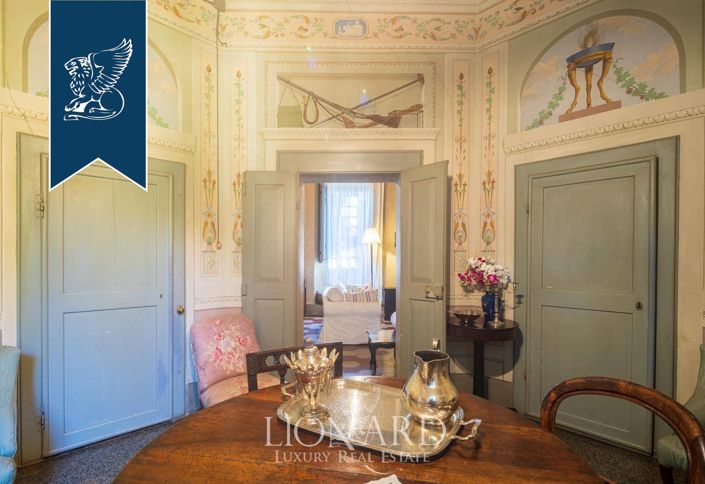 Image No.4-14 Bed Villa for sale