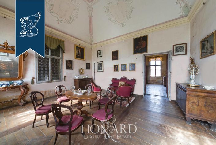 Image No.37-8 Bed Villa for sale