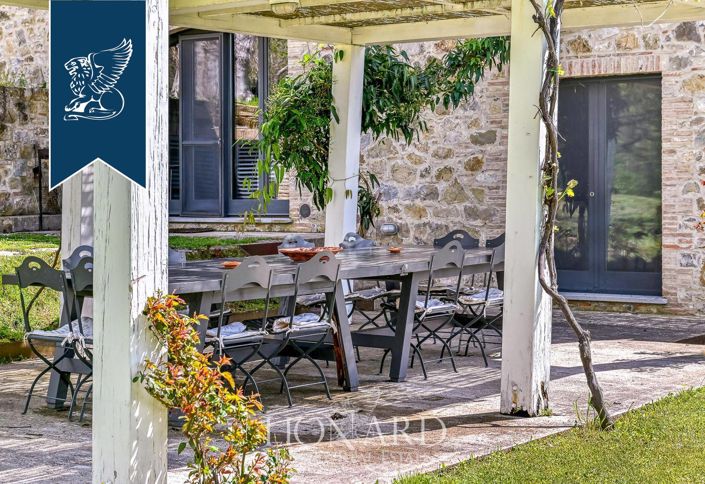 Image No.10-12 Bed Villa for sale