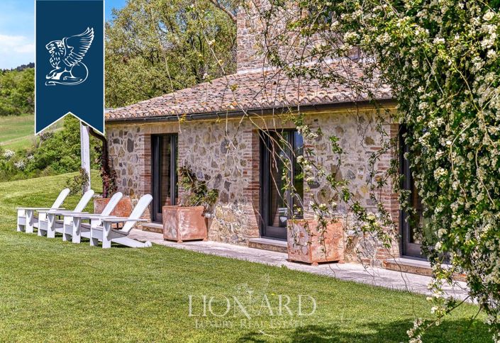 Image No.15-12 Bed Villa for sale