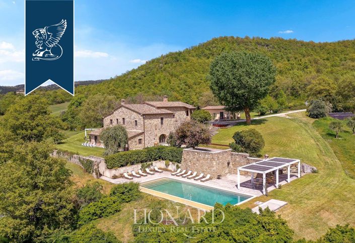 Image No.2-12 Bed Villa for sale