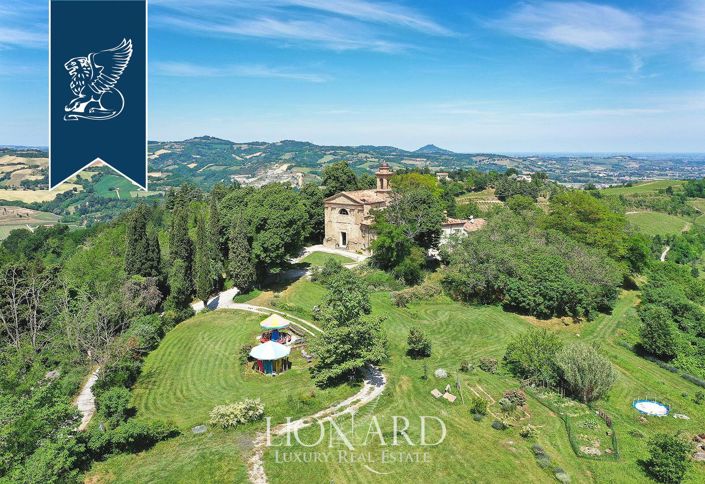 Image No.36-10 Bed Property for sale