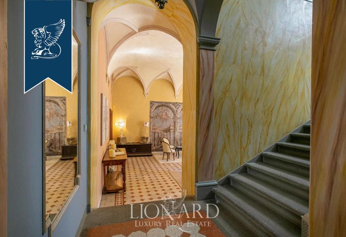 Image No.15-36 Bed Villa for sale