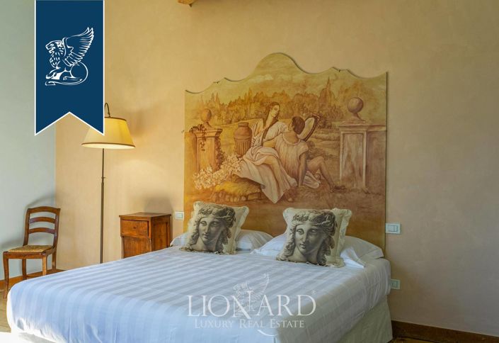 Image No.19-36 Bed Villa for sale