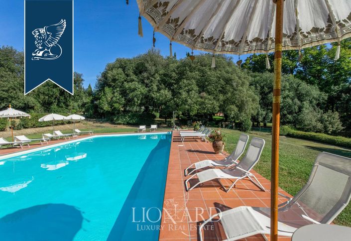 Image No.6-36 Bed Villa for sale