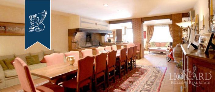 Image No.10-3 Bed Villa for sale