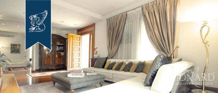 Image No.14-3 Bed Villa for sale