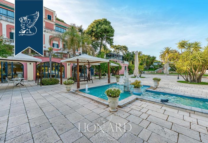 Image No.8-16 Bed Villa for sale