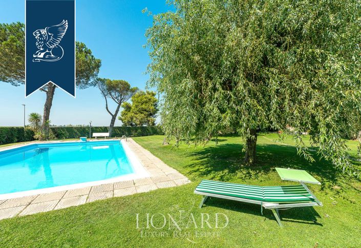 Image No.16-7 Bed Villa for sale