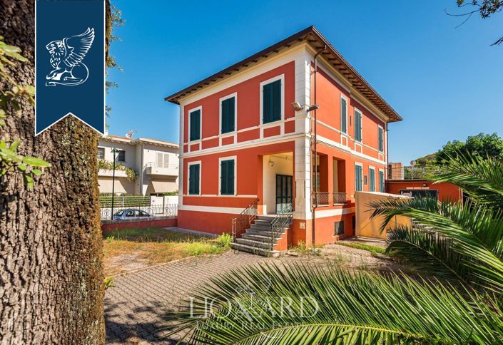 Image No.8-5 Bed Villa for sale